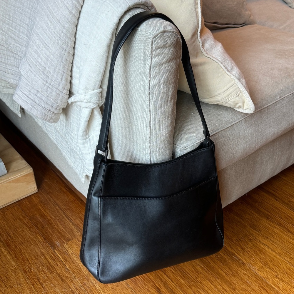 Joan & David black leather shoulder bag made in Italy